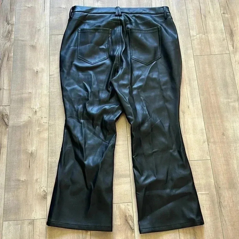 Good American Better Than Leather Pants Faux Leather Black Straight Leg Sz 16 - Picture 11 of 12